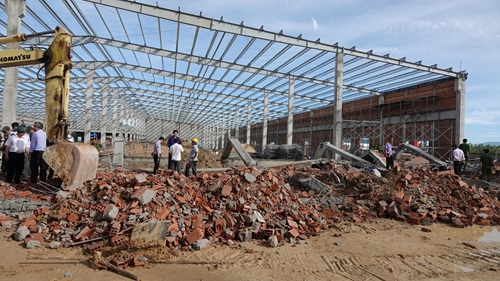 Kiểm tra an toàn đầu tư, xây dựng trong khu công nghiệp ở Quảng Ninh
