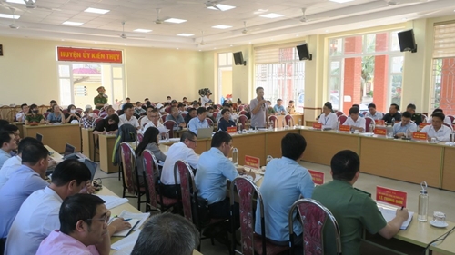 Chủ tịch UBND huyện Kiến Thụy trả lời 7 nhóm vấn đề của các hộ nuôi ngao kiến nghị