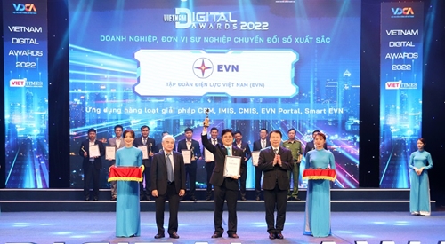 EVN nhận giải thưởng doanh nghiệp chuyển đổi số xuất sắc việt nam năm 2022
