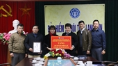 Bảo hiểm xã hội tỉnh Lạng Sơn Chung tay tặng thẻ Bảo hiểm y tế cho người khó khăn