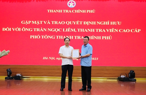 Trao quyết định nghỉ hưu đối với Phó Tổng Thanh tra Chính phủ Trần Ngọc Liêm