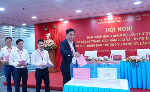 Đảng bộ Tổng Công ty Khí Việt Nam tổ chức Hội nghị Ban Chấp hành lần thứ XVIII, lấy phiếu tín nhiệm lãnh đạo Đảng ủy, Tổng công ty