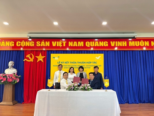 PVcomBank Tây Đô ký thỏa thuận hợp tác với Bưu điện thành phố Cần Thơ