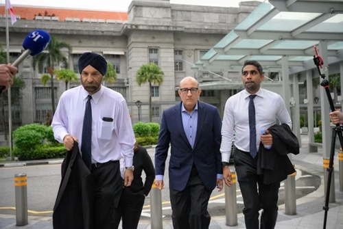 Cựu Bộ trưởng Bộ Giao thông Singapore đối mặt 8 cáo buộc liên quan đến hối lộ