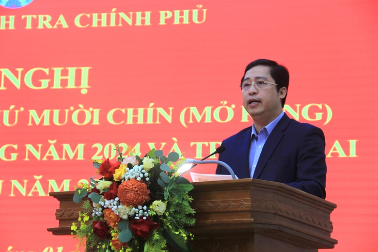 Làm tốt công tác chính trị, tư tưởng ở những đơn vị phải sắp xếp, tinh gọn